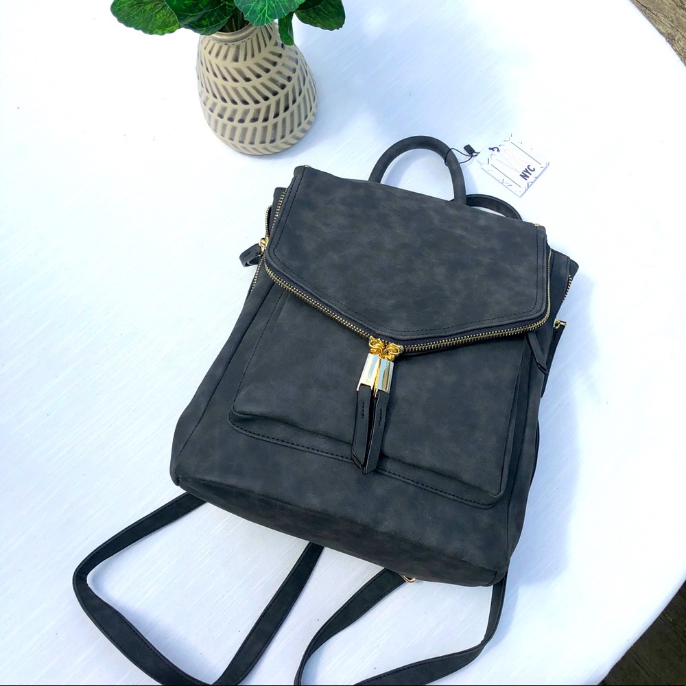 New with tags VR NYC SM/MD everyday backpack